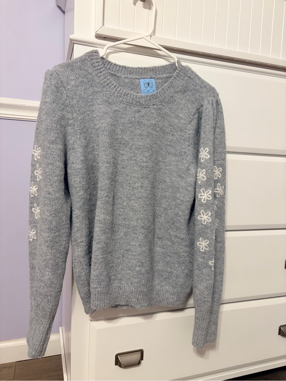 CeCe Heather Gray Crewneck Sweater with White Floral Sleeve Embroidery